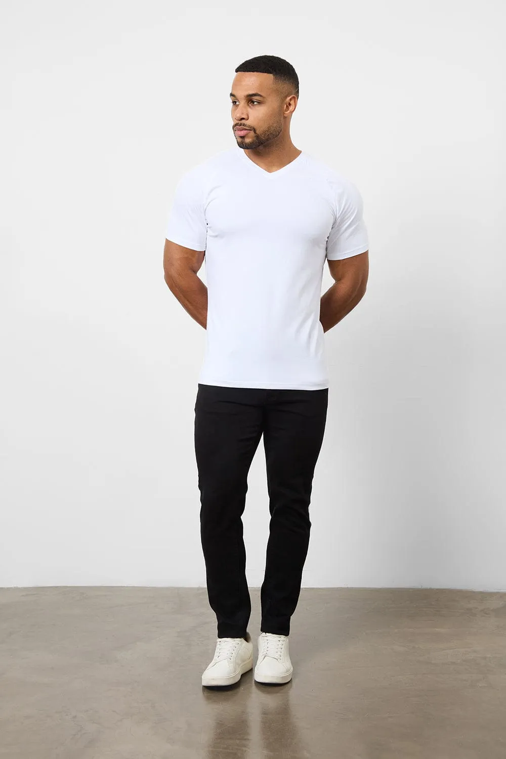 Athletic Fit Favourites V-Neck 3-Pack