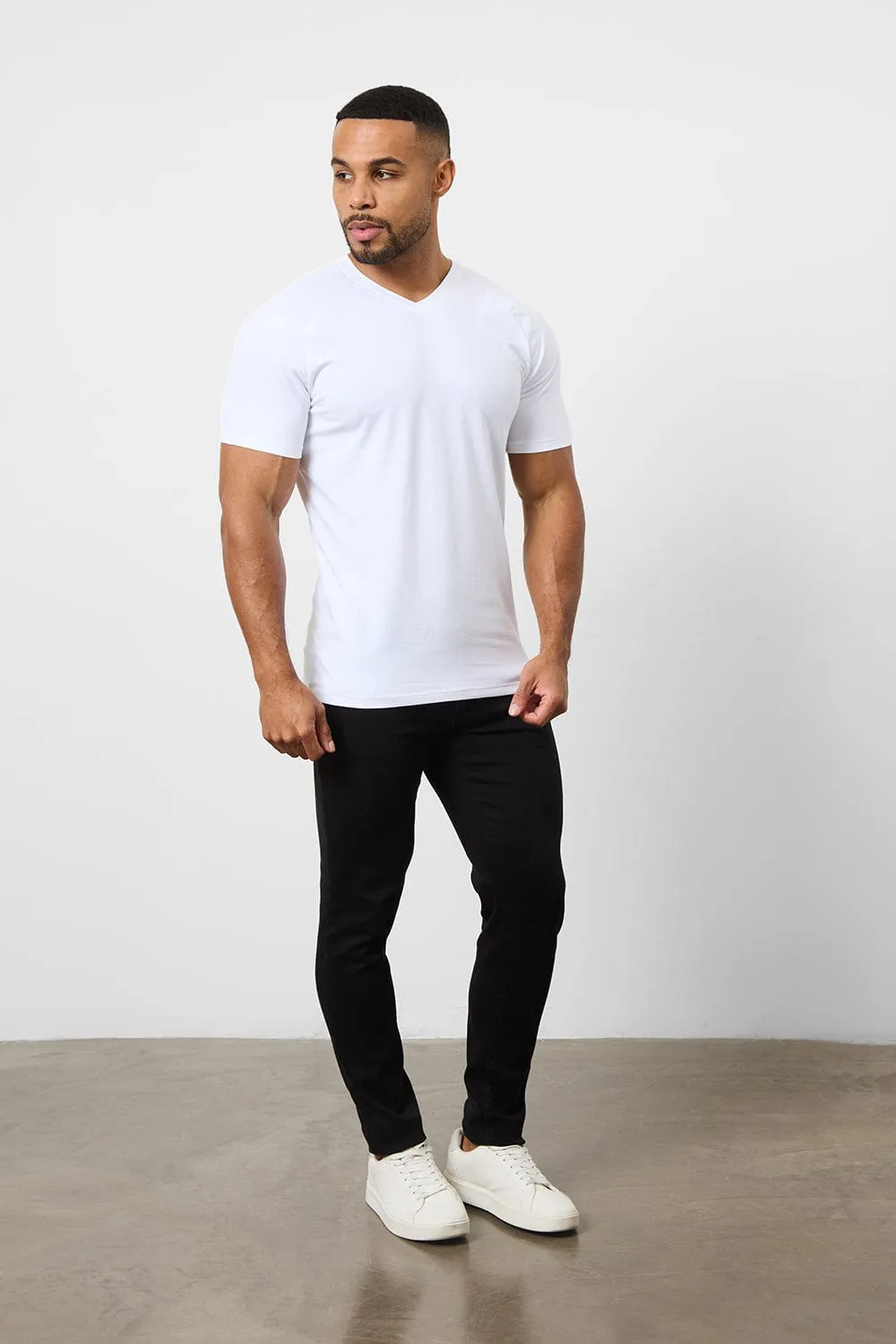 Athletic Fit Favourites V-Neck 3-Pack