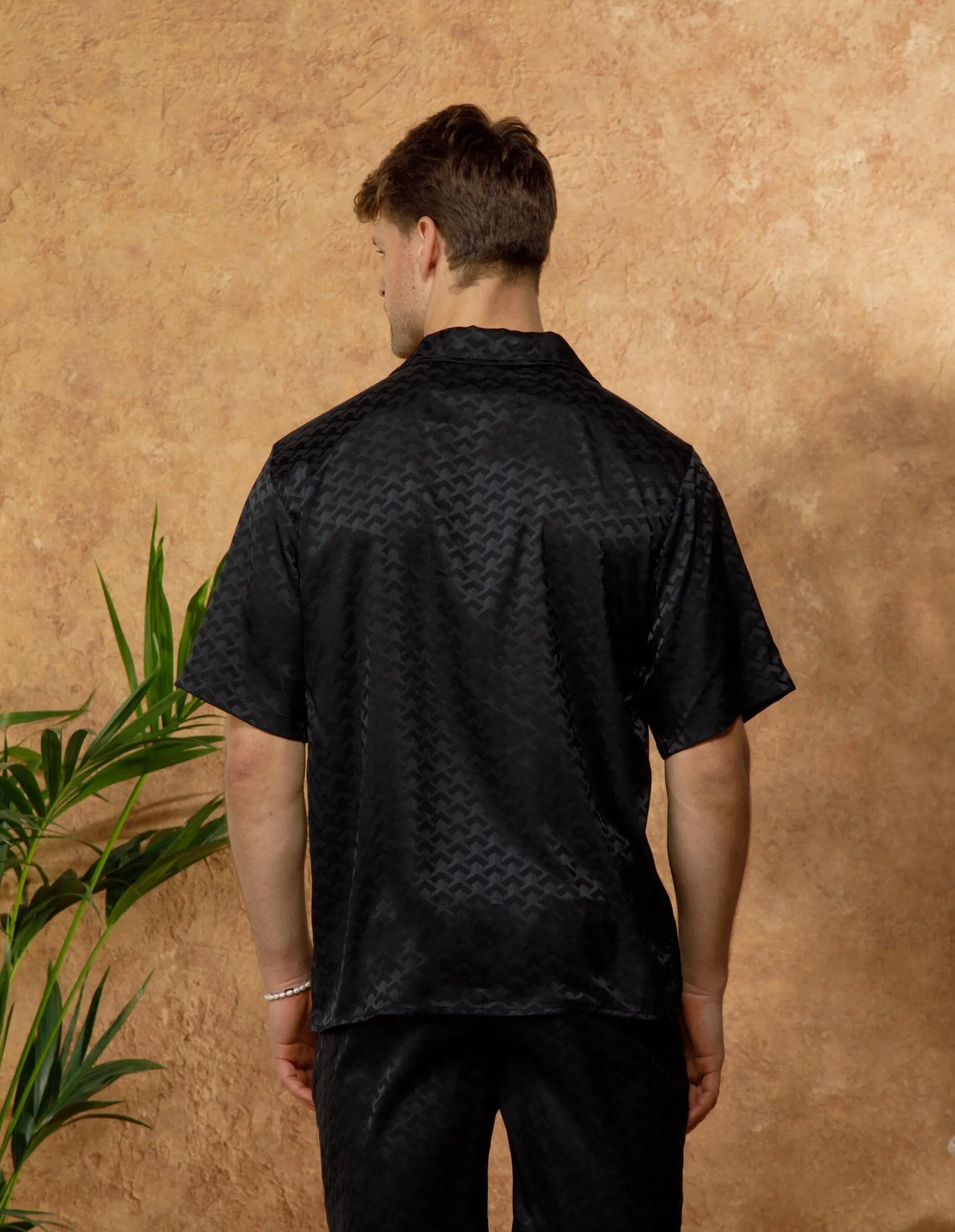Black Jacquard Illusion S/S Shirt