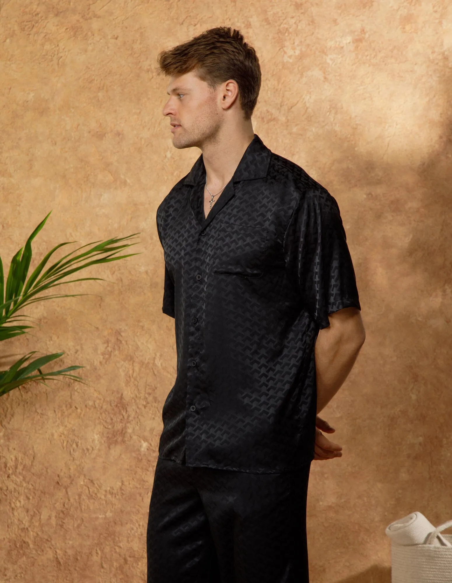 Black Jacquard Illusion S/S Shirt