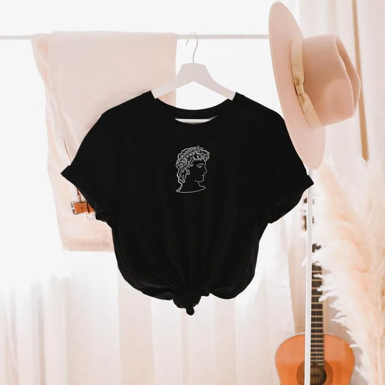 Greek Statue Line Art - MINIMAL : Unisex Half-Sleeve T-Shirt