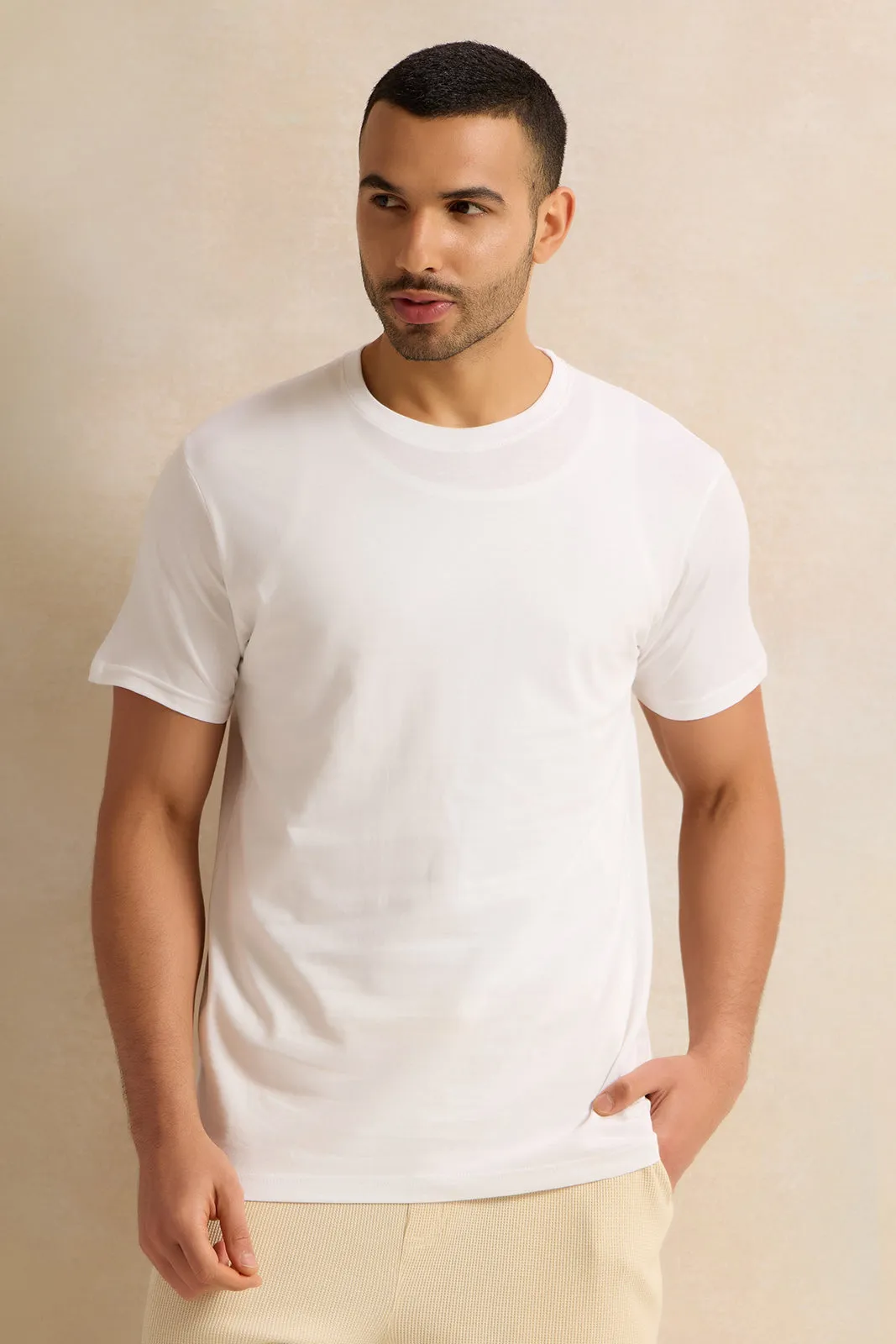 Men White Solid T-Shirt