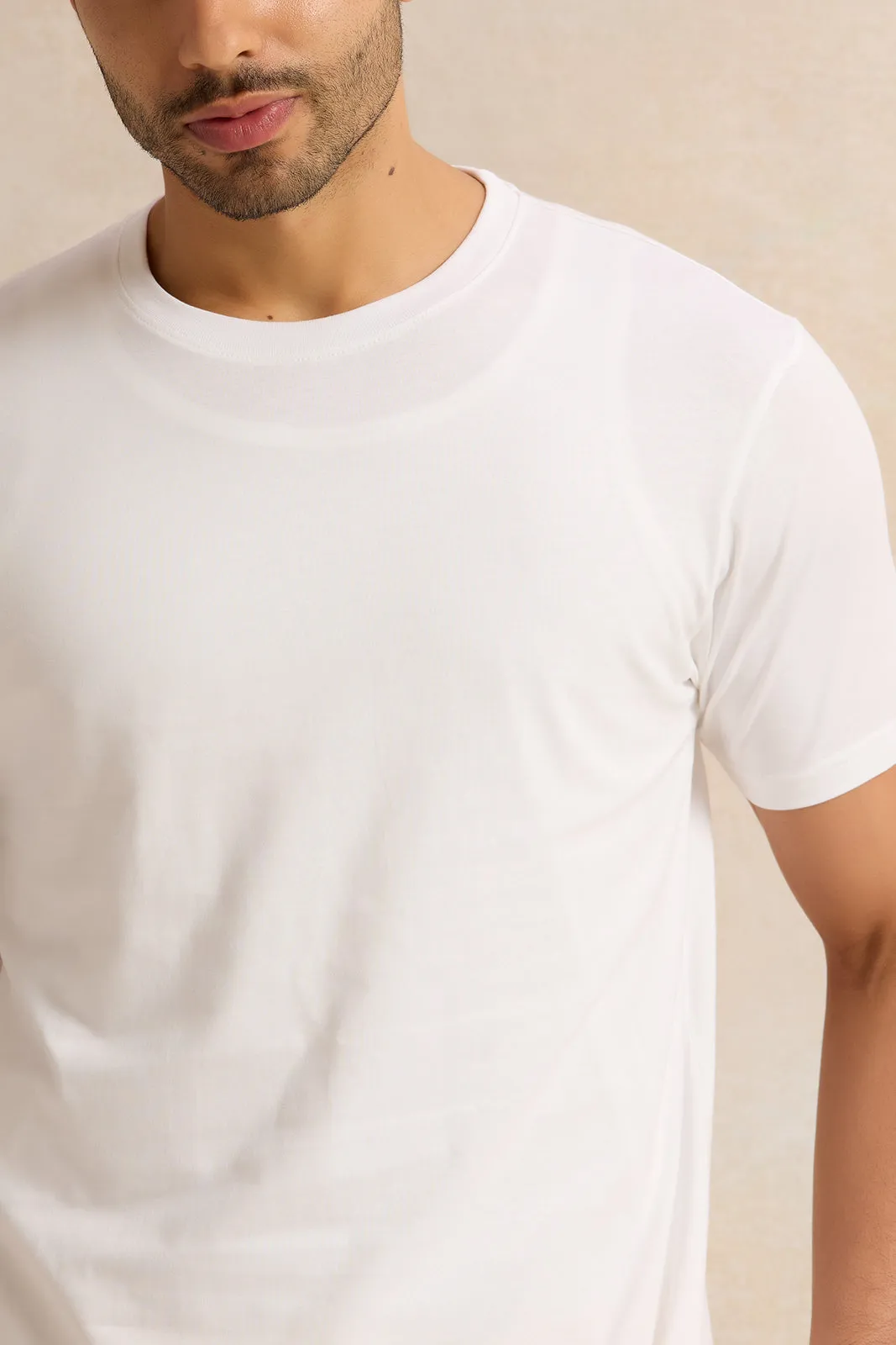 Men White Solid T-Shirt