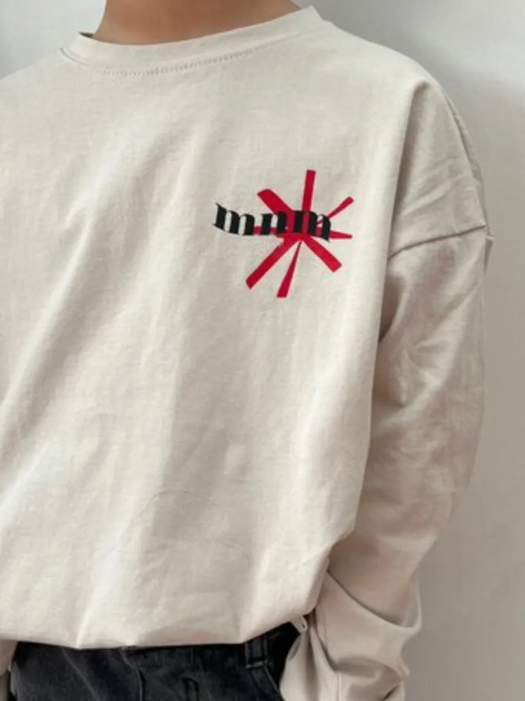 MINIMAL LONGSLEEVE TEE