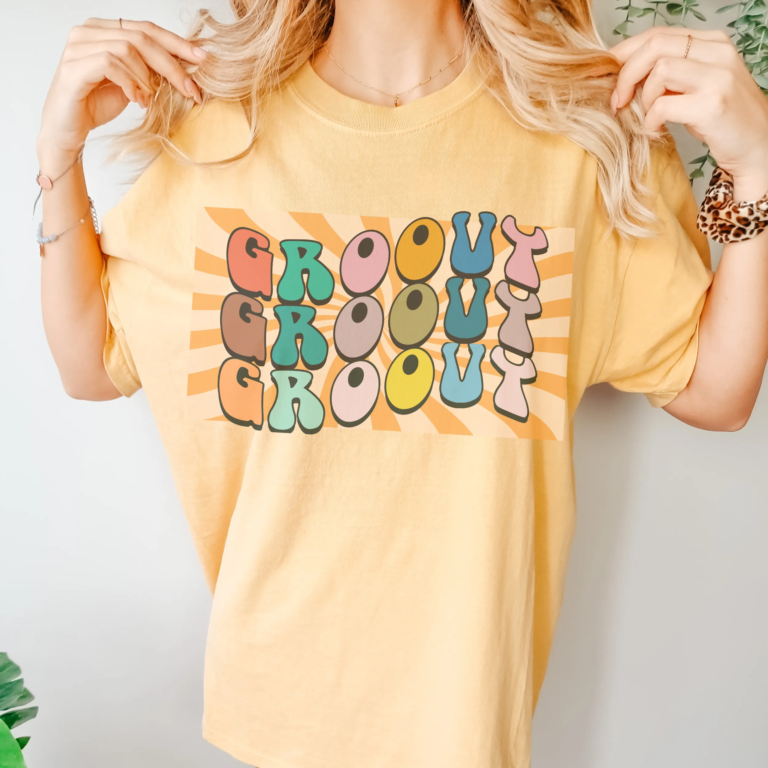 Trendy Seventies Tee, 70's Groovy Comfort Colors® T-shirt, Spring1970's Retro Design T-Shirt in Six Colors, Trendy Summer Tee